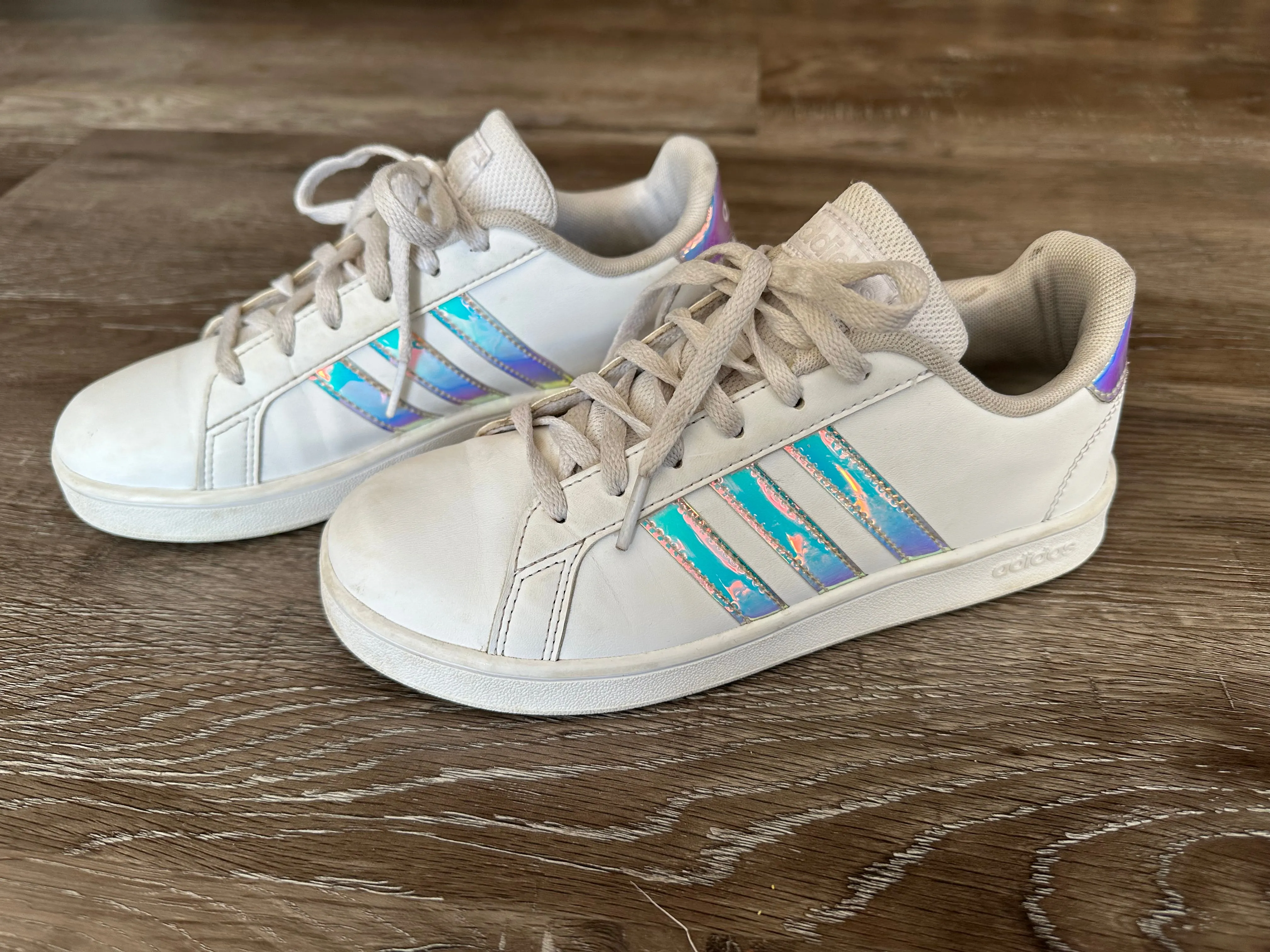 Adidas Grand Court Sneakers, Size 3, VGUC, Shoes 3 (Kids:4-8yr)