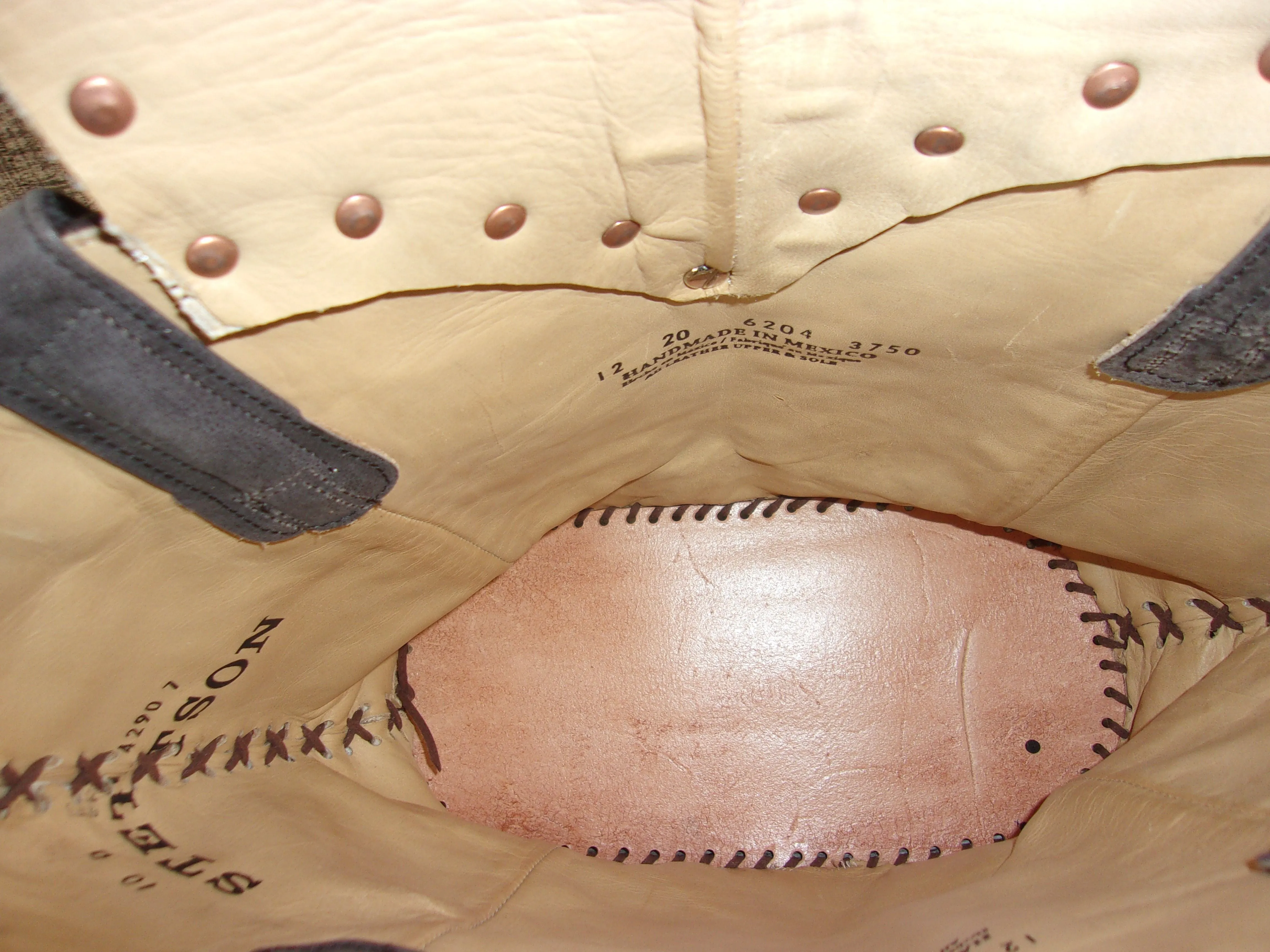 Double Cowboy Boot Purse DB331.1