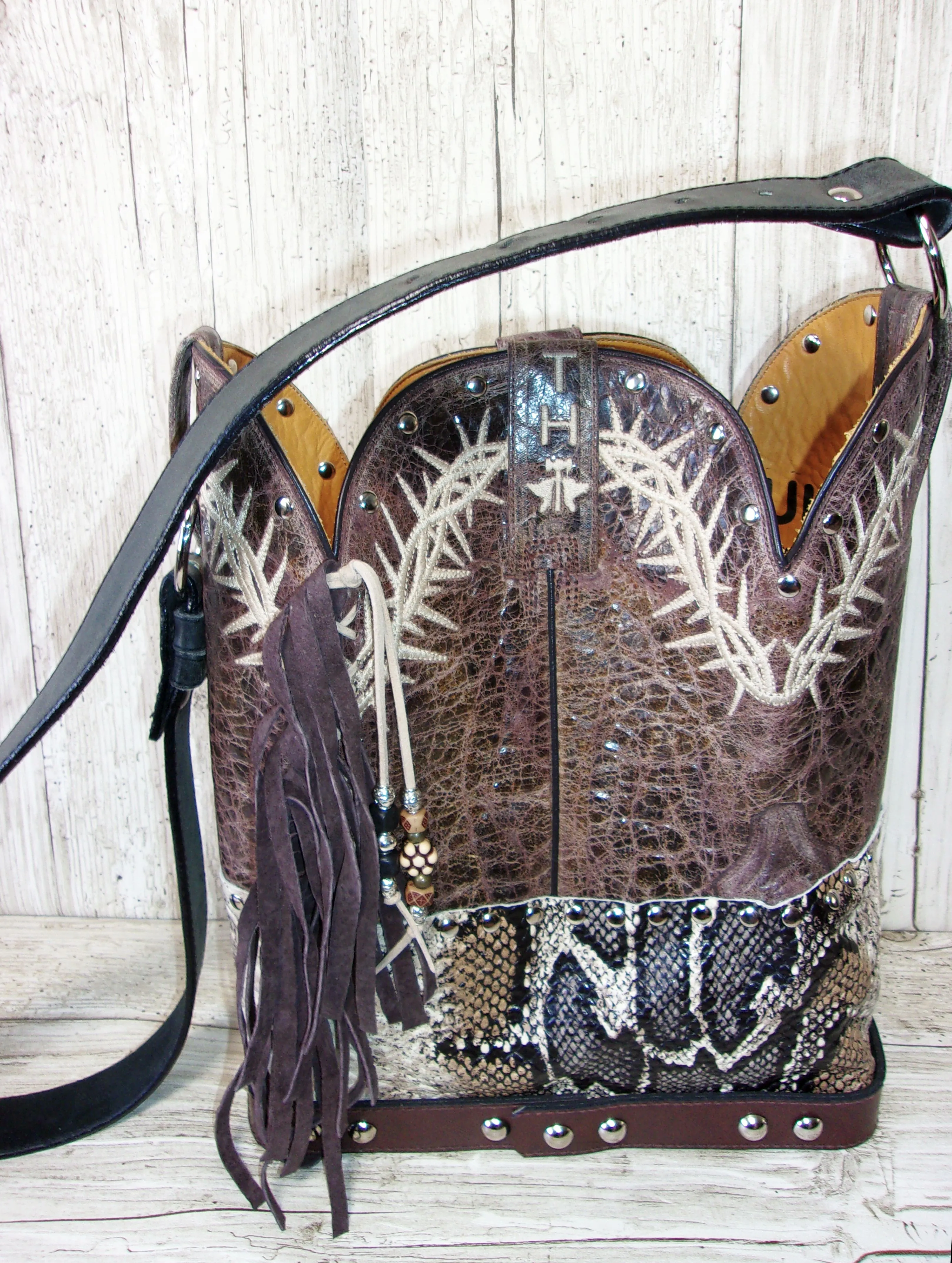 Top Shelf Cowboy Boot Purse with Fringe TS291